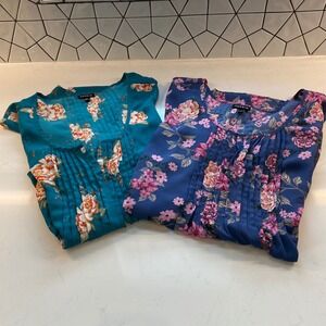 Torrid Floral‎ Pintuck Blouse Lot Size 2X Blue and Green Short Sleeve Tops